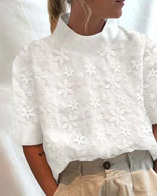 Women’s White Lace Collar Blouse