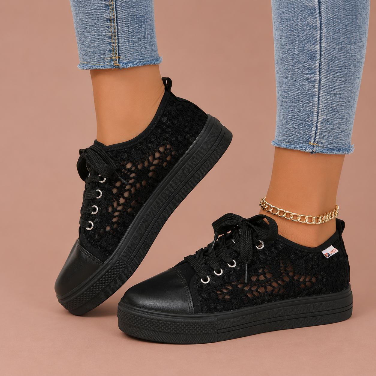 Black / 9