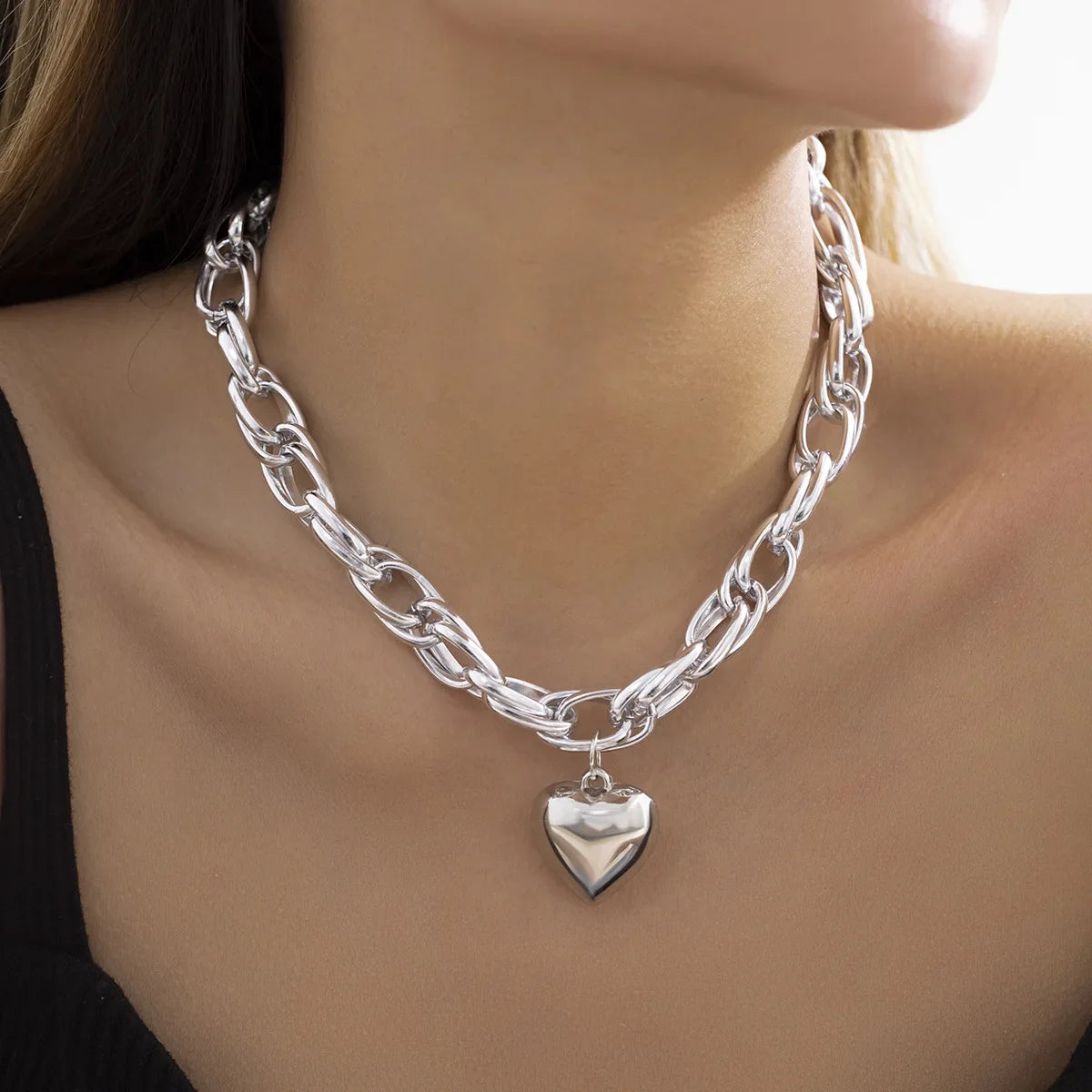 Women’s Heart Pendant Necklace