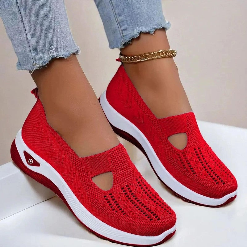 Red / 12